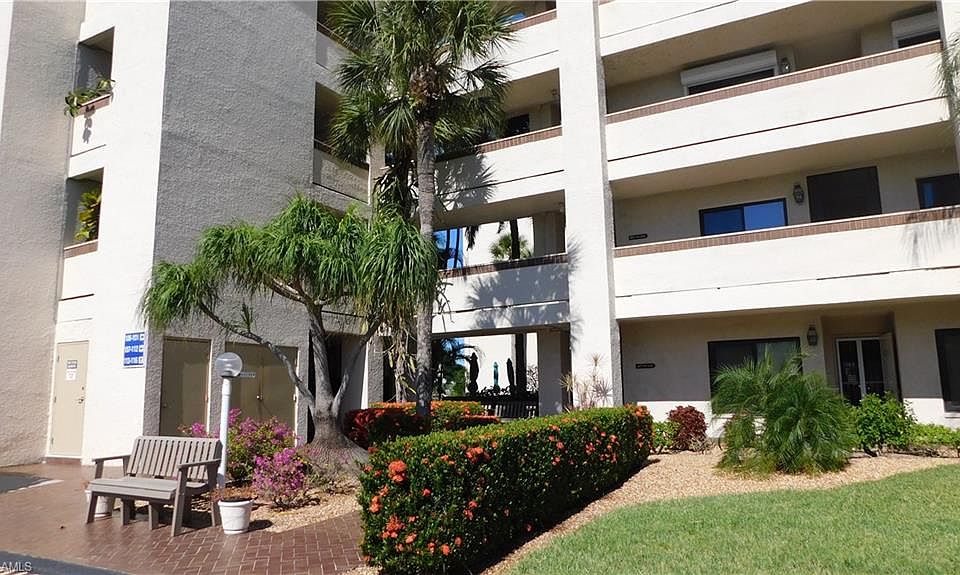 1st image of 7402 Lake Breeze Dr APT 314