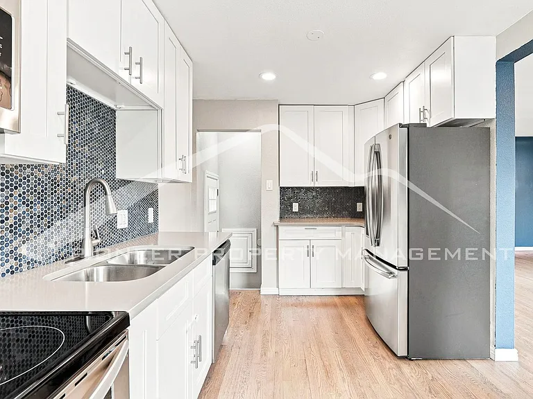4457 Umatilla St — Photo 7