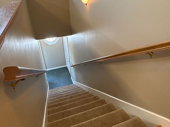 2nd image of 1200 S Spring St