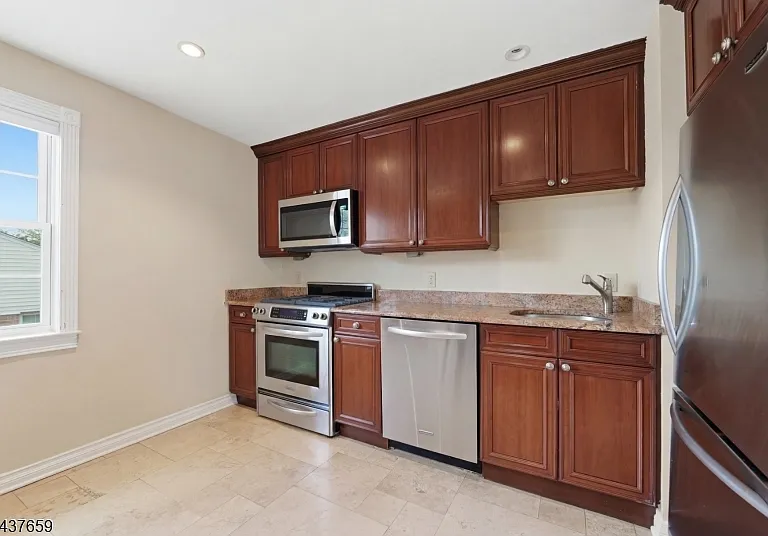 67 New England Ave #69B — Photo 7