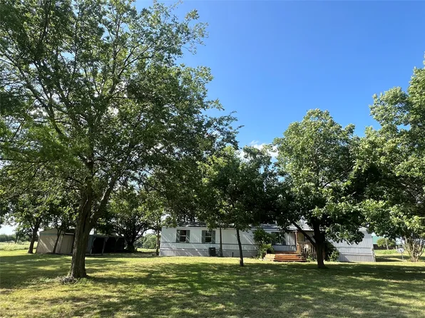 921 County Road 4728, Cumby, TX 75433