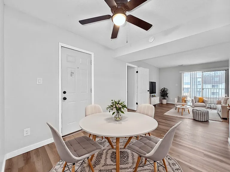 Finn Apartments — Photo 40