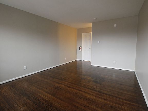 4th image of 714 White Horse Pike APT 5A