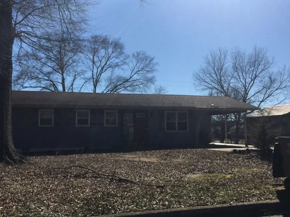 427 Clearview St SW, Decatur, AL 35601