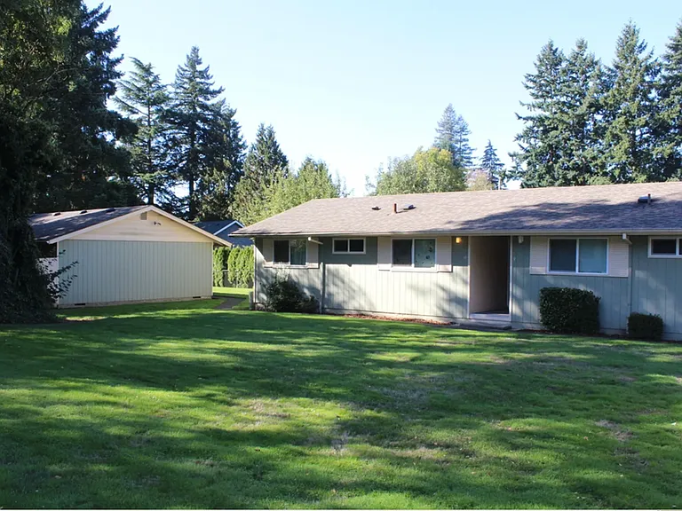 4645 SE King Rd — Photo 5