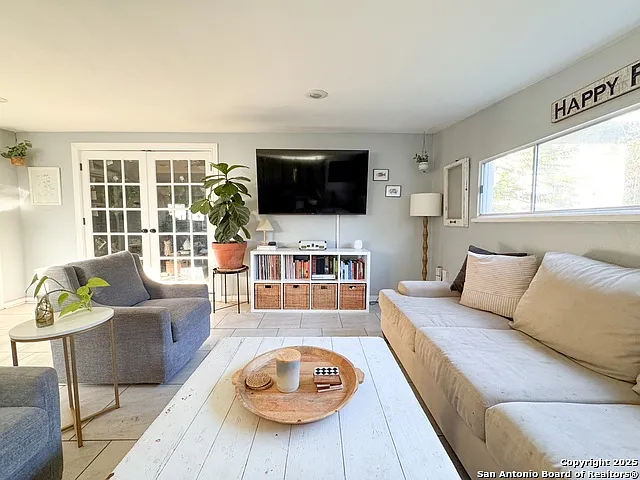 346 Haverford Dr — Photo 22