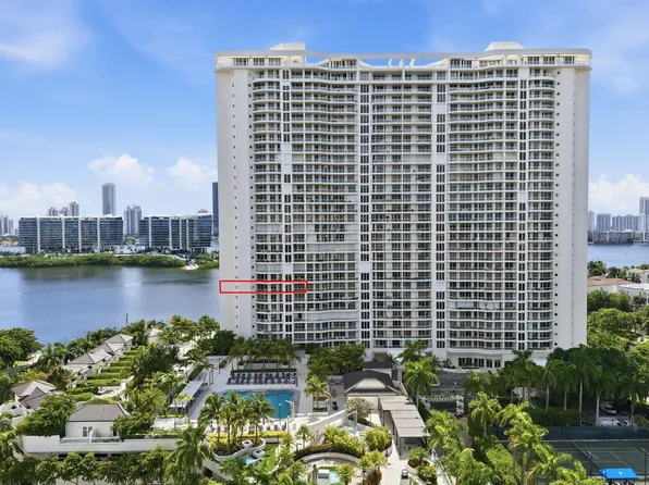 7000 W Island Boulevard #907, Aventura, FL 33160
