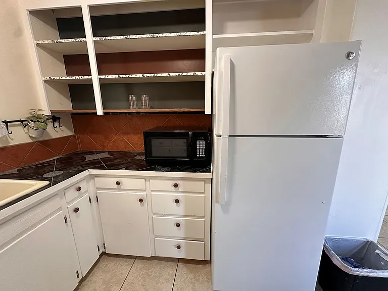 628 S University St — Photo 13