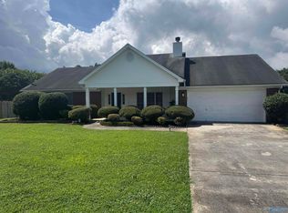 110 Word Ln, Harvest, AL 35749