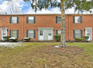 723 Lakeview Dr, Cortland, OH