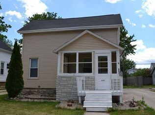 230 4th St, Fond Du Lac, WI 54935