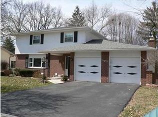447 Cumberland Dr, Columbus, OH 43213