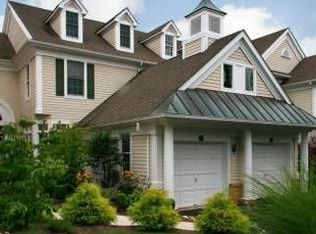 4 Cowdray Pkwy, Far Hills, NJ 07931