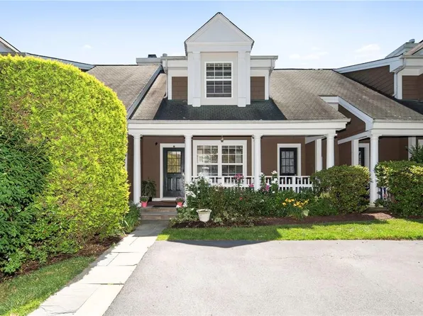 35 Deer Tree Lane, Briarcliff Manor, NY 10510