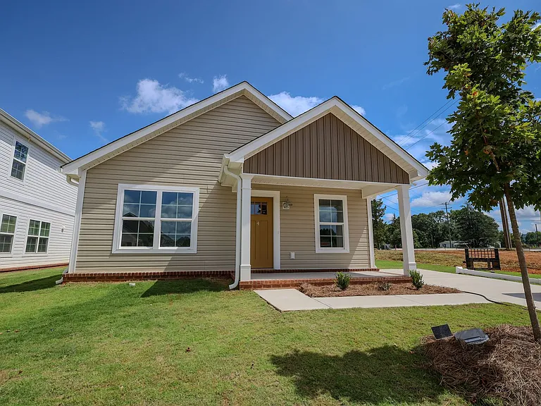 Lakeview at Berea — Photo 14