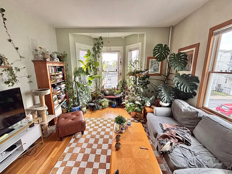 77 Easton St #2A — Photo 18