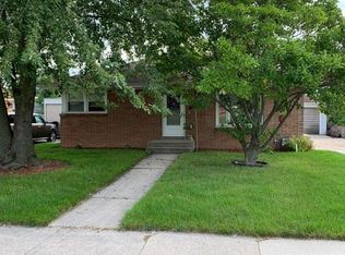 807 Ohio St, Racine, WI 53405