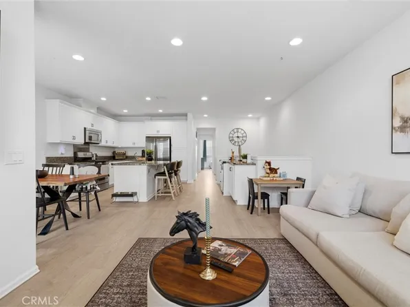 406 El Paseo, Lake Forest, CA 92610