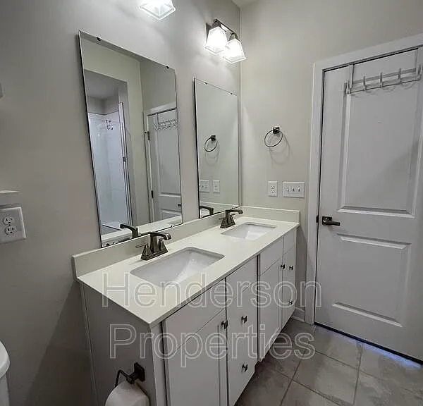 4750 Chastain Ave — Photo 10