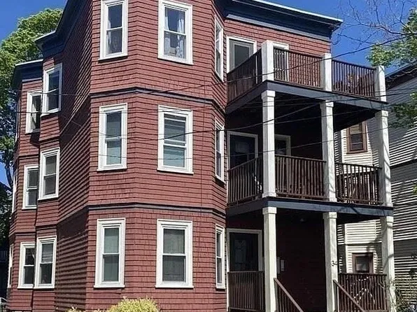 34 Belknap St, Somerville, MA 02144