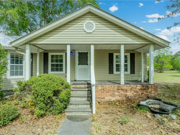 584 Knox St, Nahunta, GA 31553