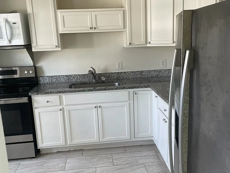 600 Riverview Blvd #4 — Photo 3