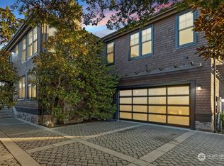 1910 15th Ave E, Seattle, WA 98112