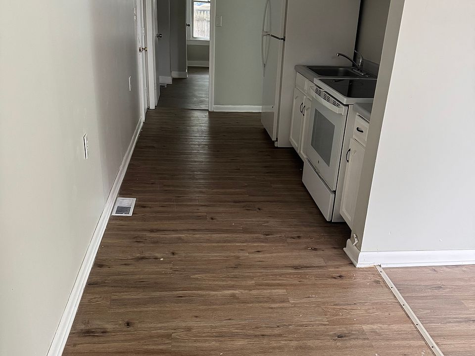 hallway-kitchen