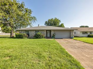 503 E C St, Jenks, OK 74037