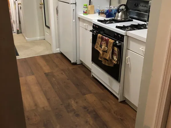2390 State St APT 2V, Hamden, CT 06517