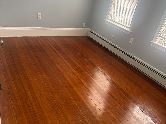 4th image of 9 Nightingale St APT 3