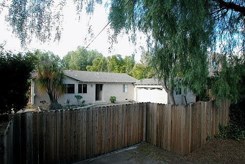 1st image of 9821 White Oak Ave