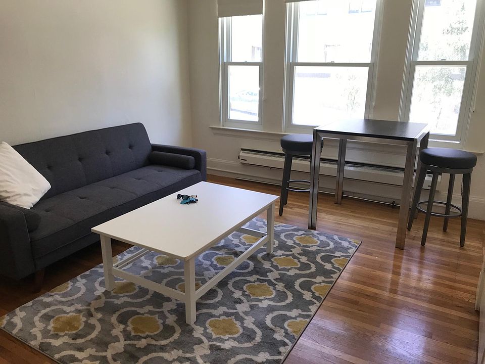1st image of 1420 Jones St APT 2