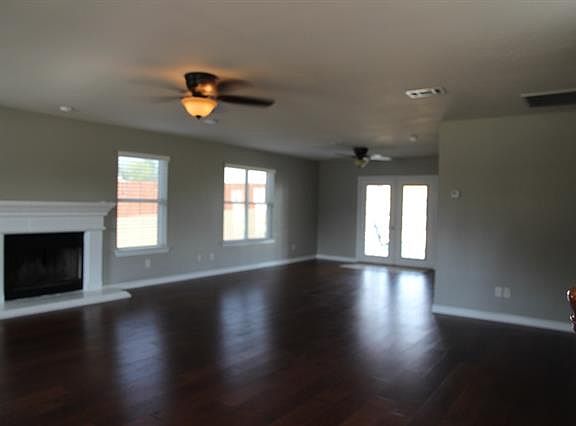5th image of 520 Oak Hills Dr