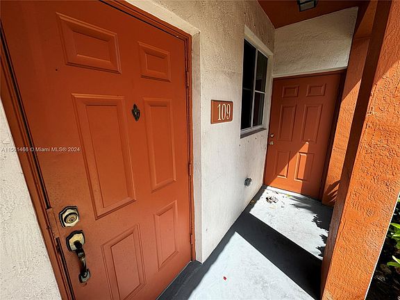4th image of 17333 NW 7th Ave #209