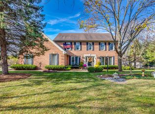 800 Applegate Ave, West Chicago, IL