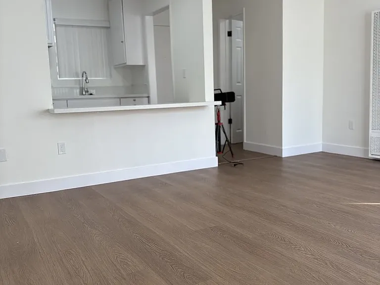 6815 Kelvin Ave. — Photo 6