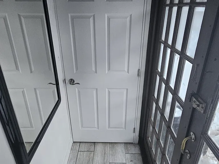 233 Ellerslie Ave #2 — Photo 7