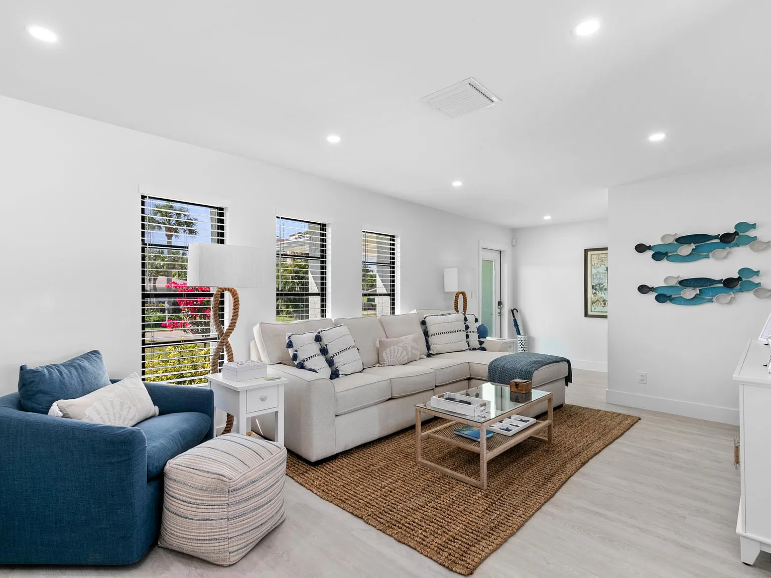 3 bed, 1596 sqft, $5,000 — Photo 3