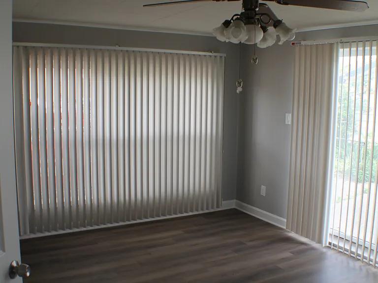 2101 Eshcol Ave — Photo 3