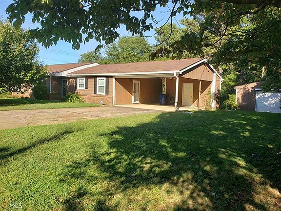 2nd image of 2100 SE King Forest Dr