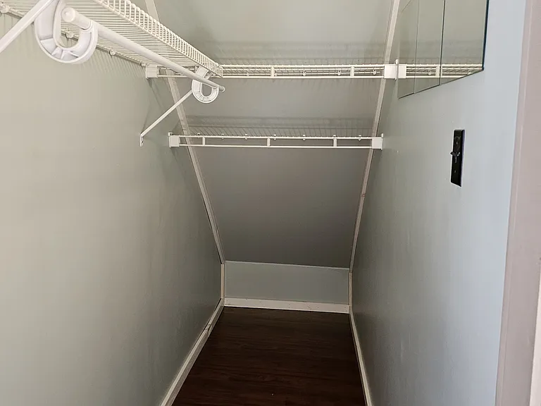 6 Oak St #1 — Photo 5