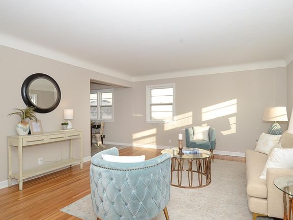 3rd image of 1701 Fremont Ave