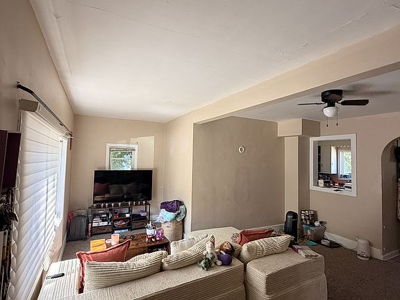 4th image of 1209 Quince St