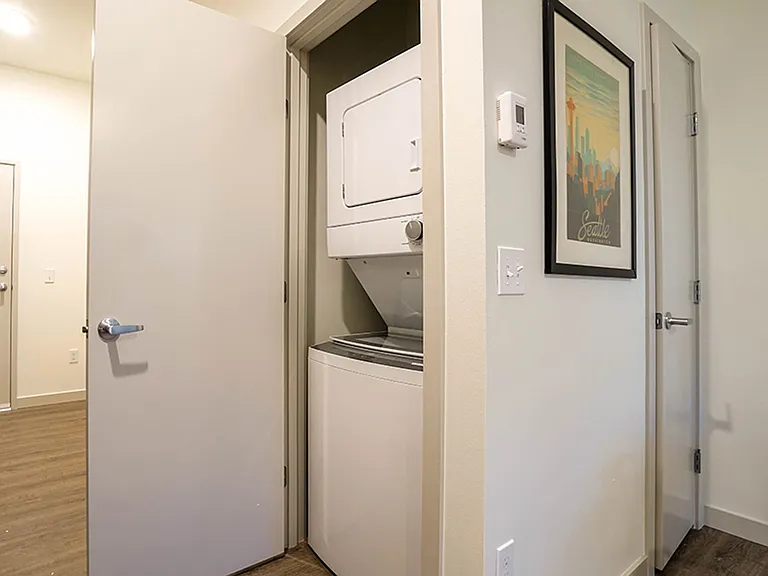 FreWall Apts. — Photo 20