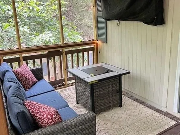 566 Hathorn Rd, Oxford, MS 38655