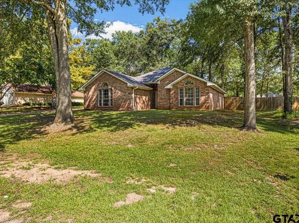 15560 Brittain Ct, Lindale, TX 75771