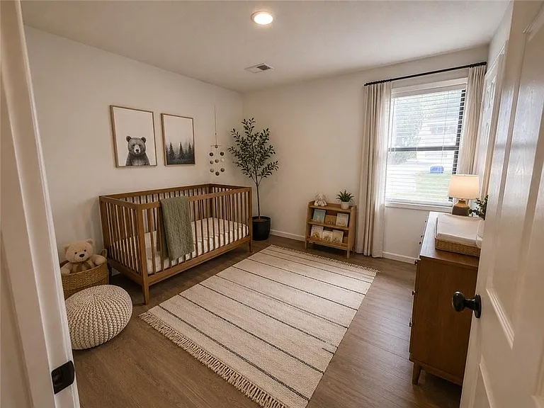 1604 Walker St SE #B — Photo 8