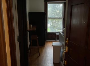 113 S Lake Ave #2F, Albany, NY 12208