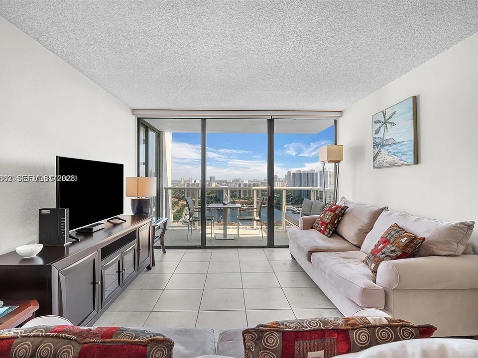 3625 N Country Club Dr #Penthouse 2